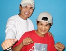 Ах дүү хоёр аавдаа зориулж тоглолт хийнэ